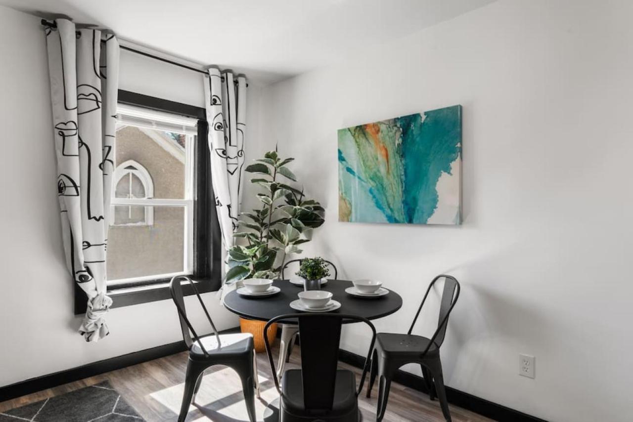 Center City Philly Home, Cozy 1-Br, Ideal Location For 4 Guests! Philadelphia Kültér fotó